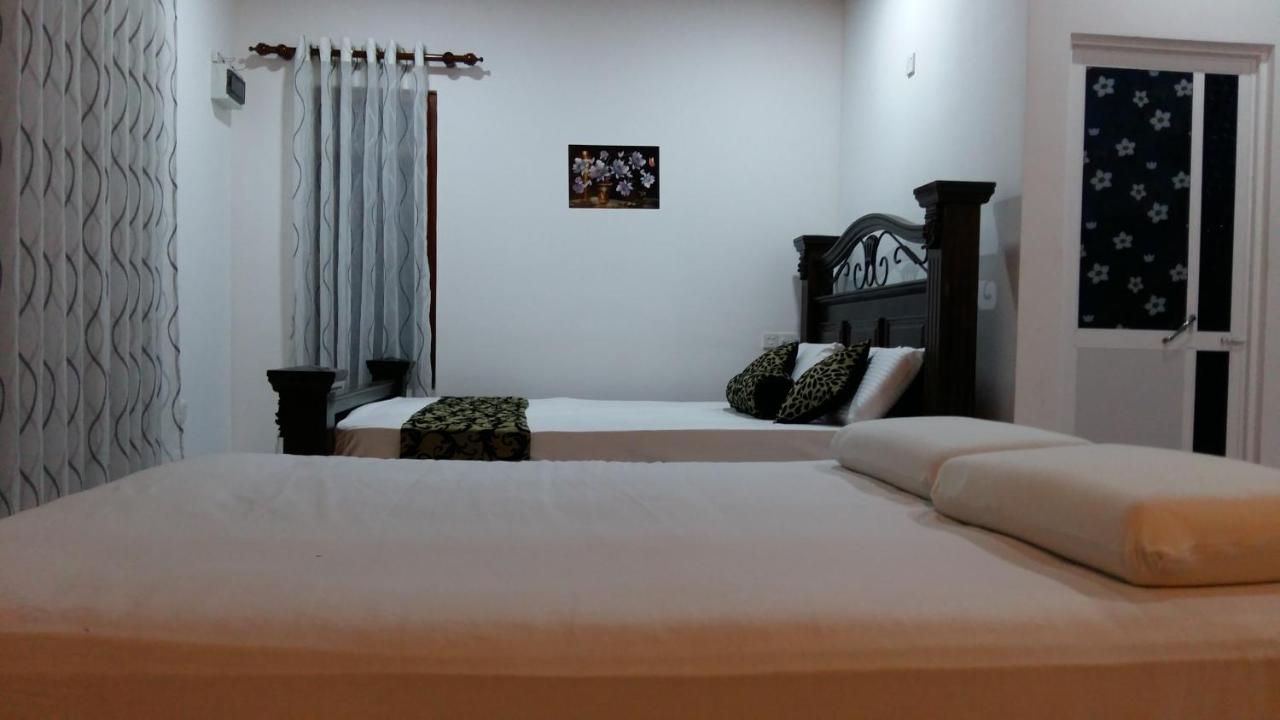 Bed and Breakfast Happy Spring Guest Mirissa Exterior foto
