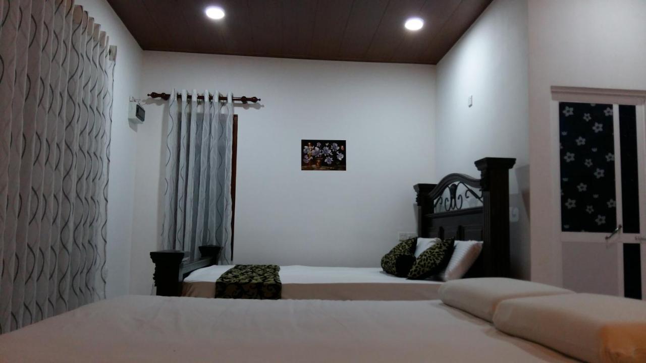Bed and Breakfast Happy Spring Guest Mirissa Exterior foto
